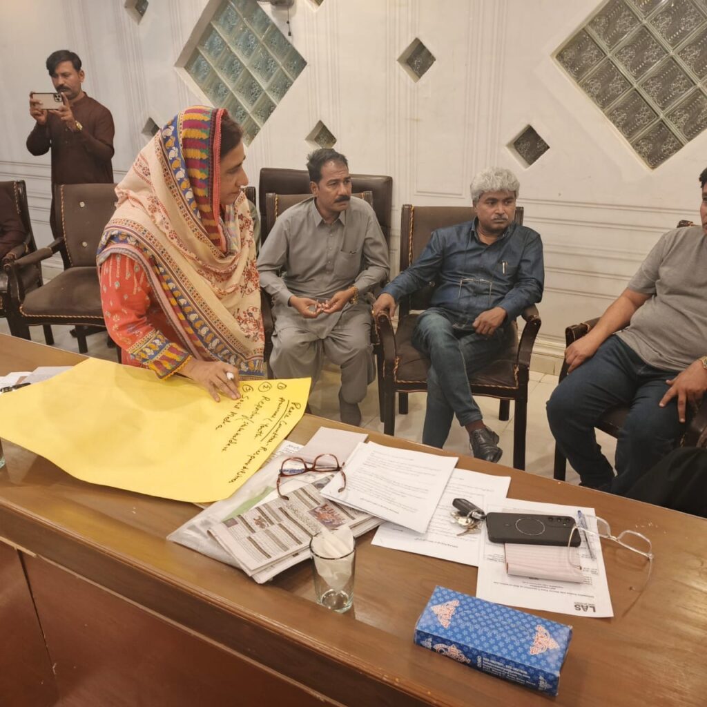 Group of people in discussion during training in Hyderbad as part of Freedom of Religion and Belief work by the ROLE UK Programme